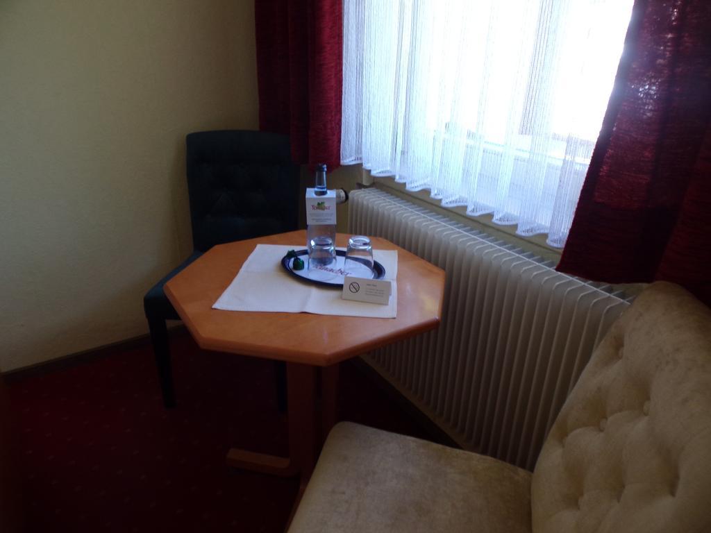 Hotel Sieben Linden Лаутербах Екстериор снимка